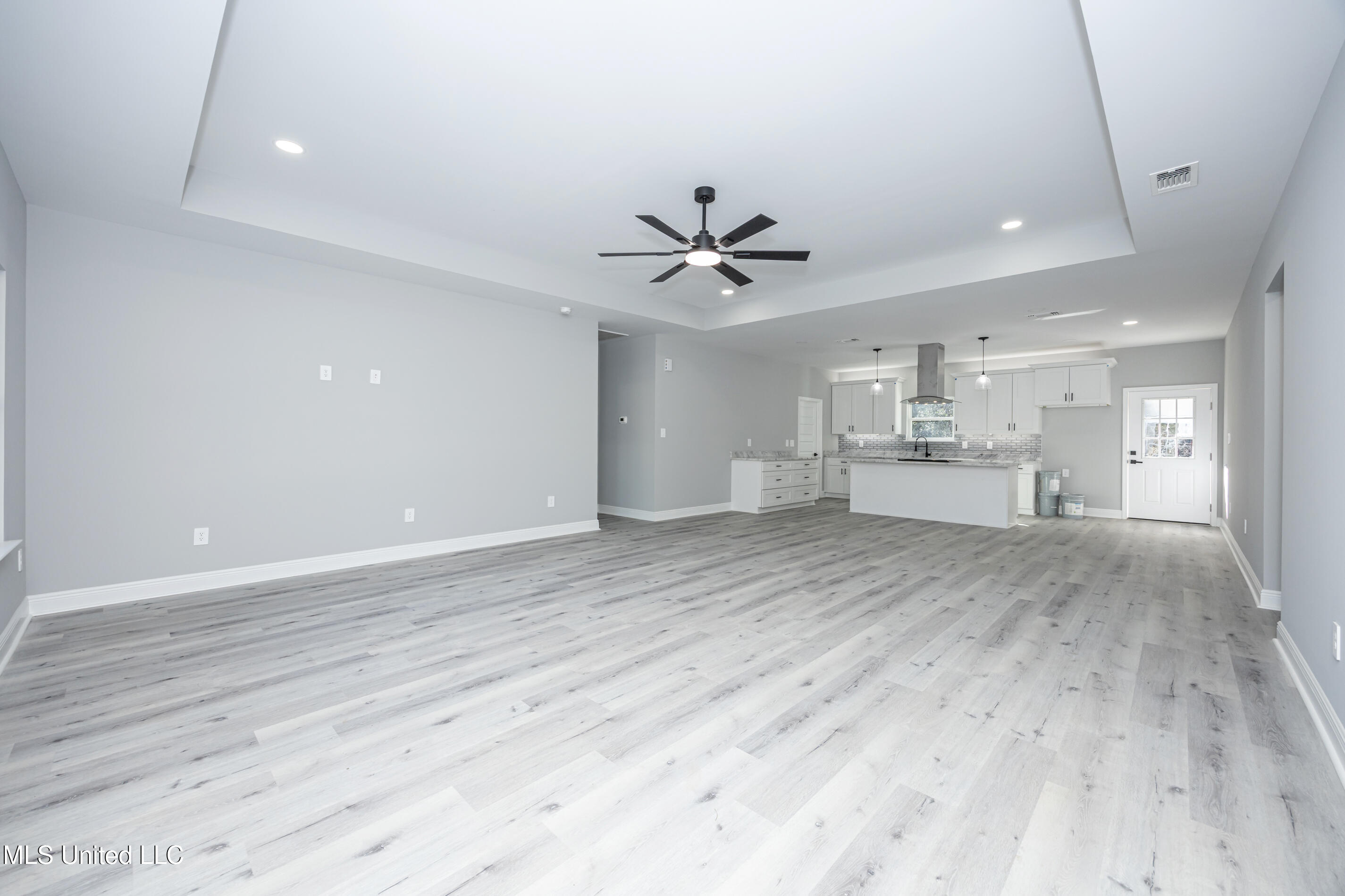 8315 Martin Bluff Road Gautier, MS 39553 - Photo 9 of 46 IMG_2696