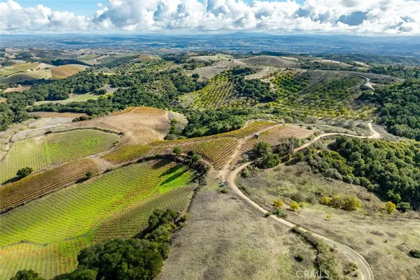 $1,900,000 | 0 Peachy Canyon, Paso Robles, CA 93446