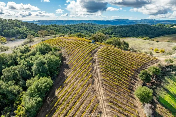 $1,900,000 | 0 Peachy Canyon, Paso Robles, CA 93446
