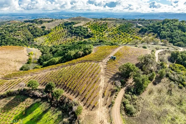 $1,900,000 | 0 Peachy Canyon, Paso Robles, CA 93446