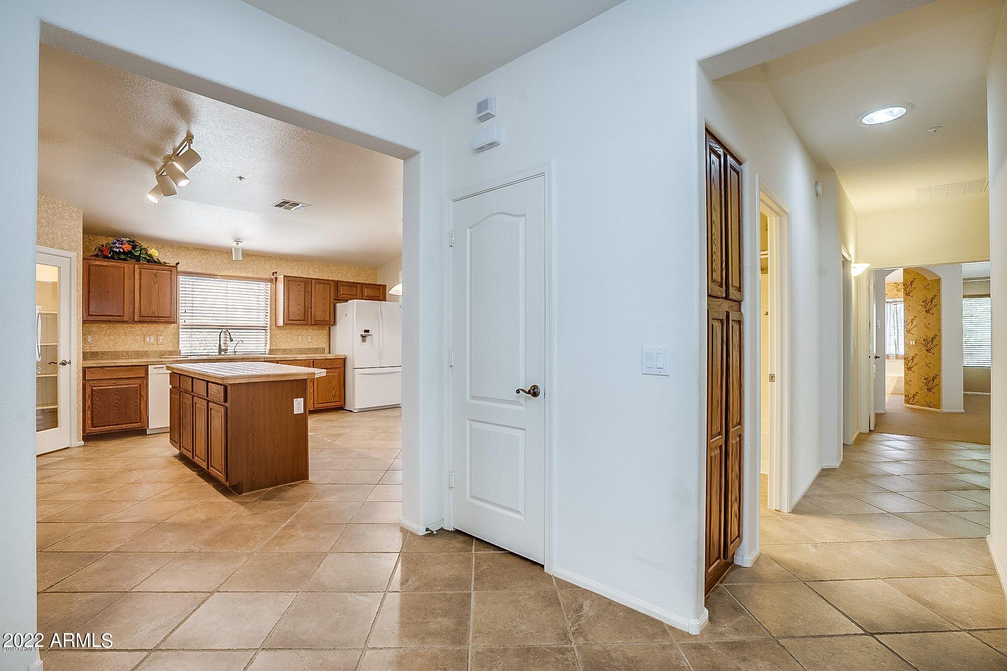 42795 West Venture Road Maricopa, AZ 85138 - Photo 5 of 15 20190516173254840699000000-o