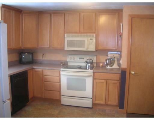 38 Squassick Road West Springfield, MA 01089 - Photo 9 of 10 Gallery Image 9