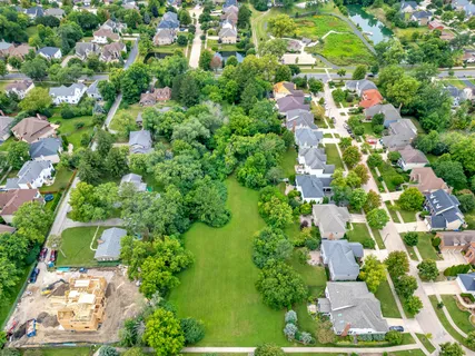 $825,000 | 5725 South Wilmette Avenue, Westmont, IL 60559