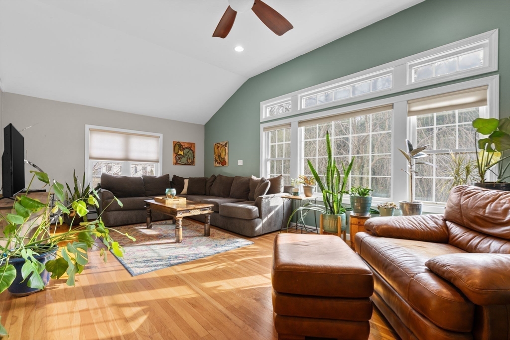 10 Breton Road Upton, MA 01568 - Photo 16 of 35 Gallery Image 16