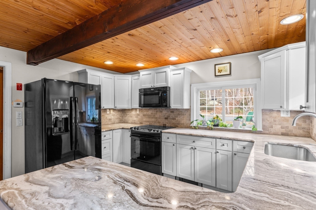 10 Breton Road Upton, MA 01568 - Photo 10 of 35 Gallery Image 10