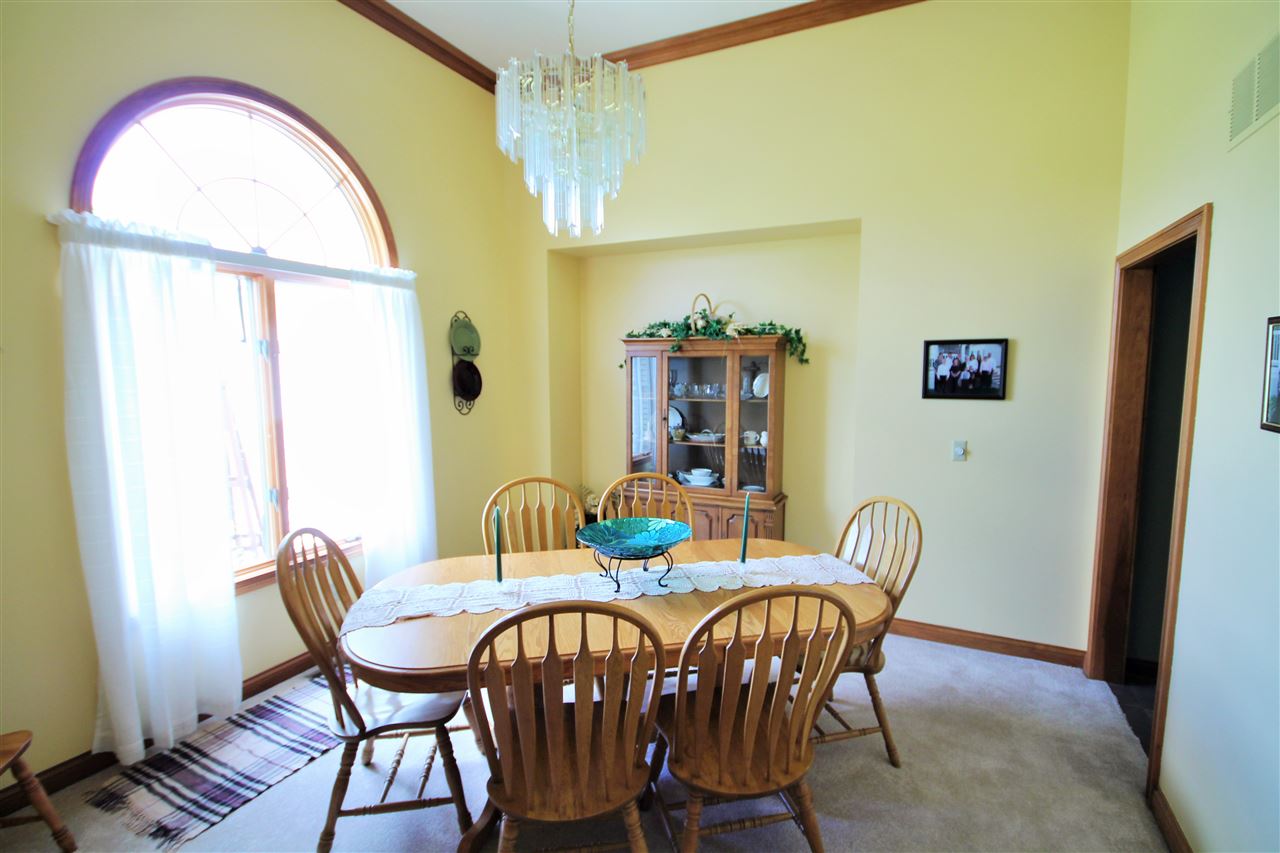 6716 Hursh Road Fort Wayne, IN 46845 - Photo 8 of 30