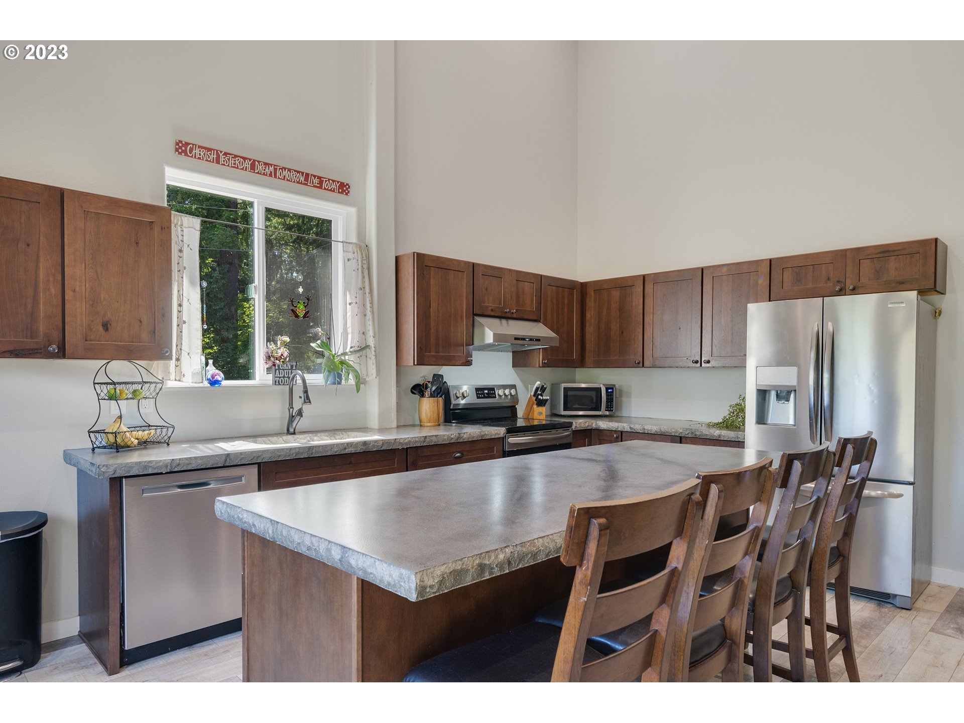 9520 Hurliman Hill Road Tillamook, OR 97141 - Photo 7 of 21 Kitchen