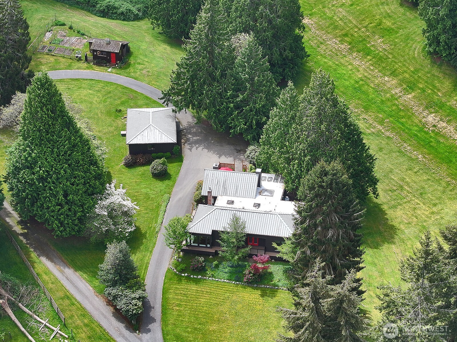 961 Sandy Point Road Langley, WA 98260 - Photo 2 of 40