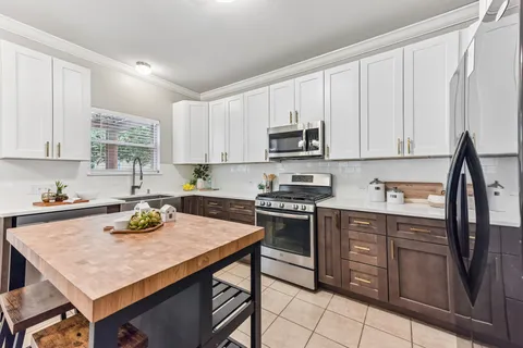 $425,000 | 1409 Kendalia Street, Unit 350, Austin, TX 78748