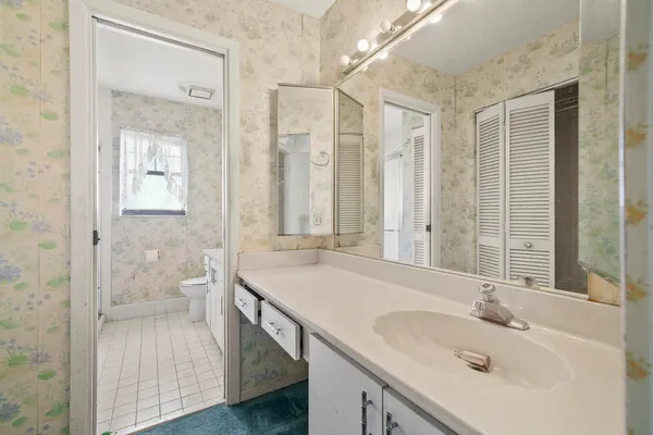 $300,000 | 200 Southwest 29th Avenue, Delray Beach, FL 33445