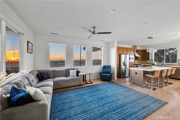 $7,800 | 1068 Hampton Drive, Costa Mesa, CA 92627