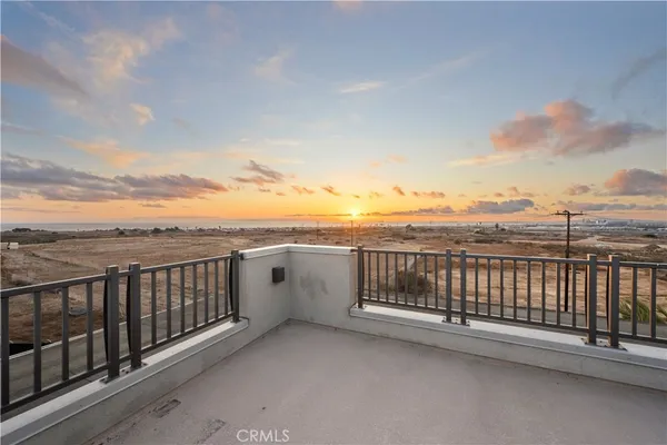 $7,800 | 1068 Hampton Drive, Costa Mesa, CA 92627