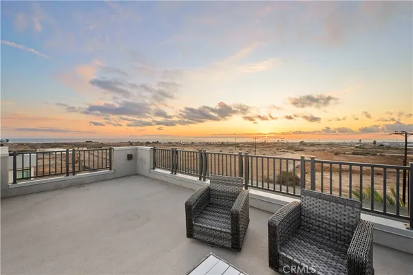 $7,800 | 1068 Hampton Drive, Costa Mesa, CA 92627