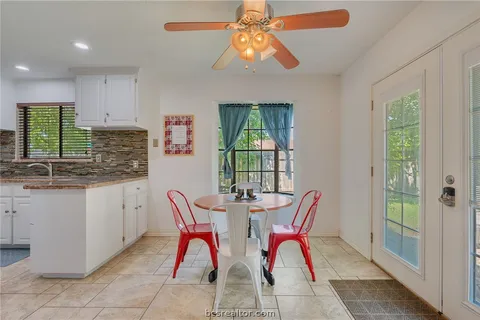 $400,000 | 2301 Barak Lane, Bryan, TX 77802