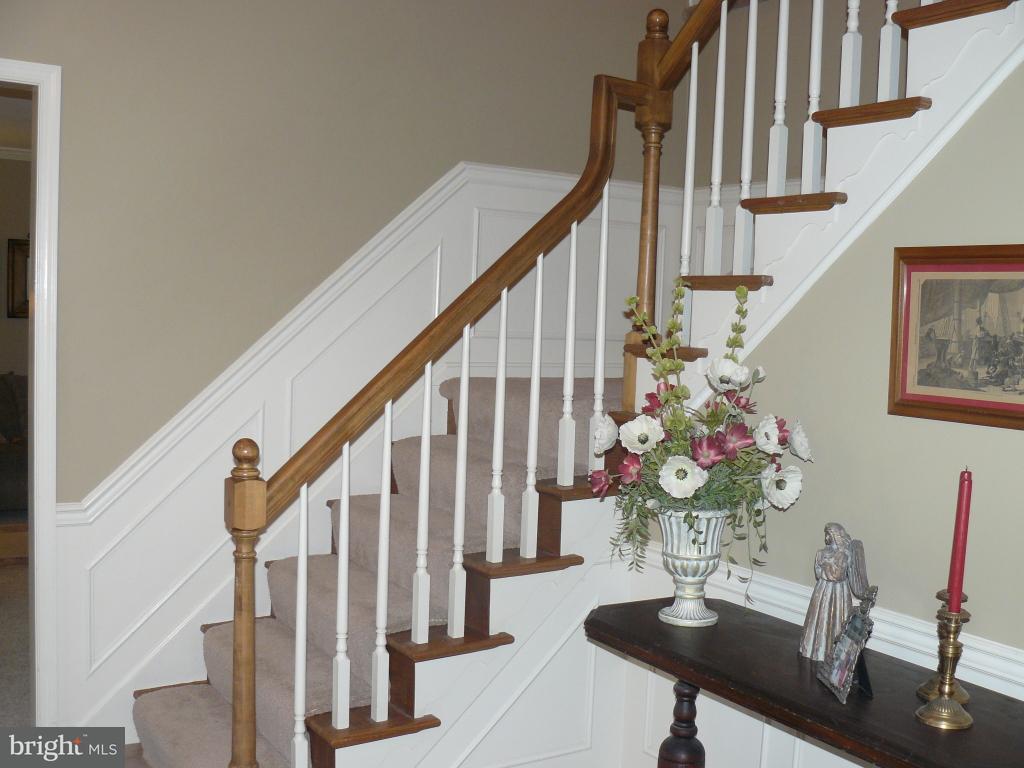 202 Farmstead Lane Lititz, PA 17543 - Photo 4 of 13 Gallery Image 4