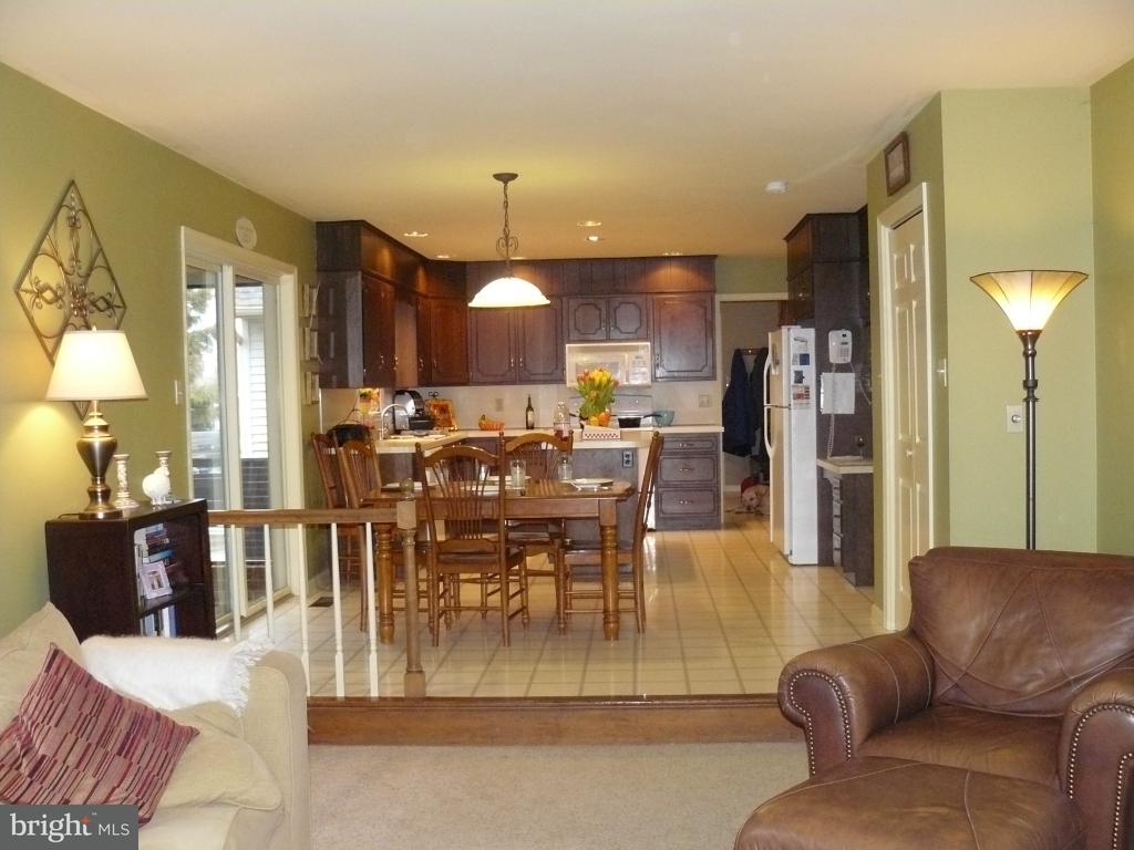 202 Farmstead Lane Lititz, PA 17543 - Photo 6 of 13 Gallery Image 6