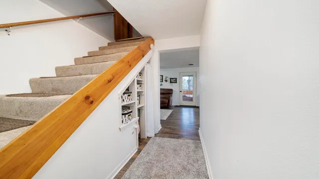 $200,000 | 13714 Dorr Road, Rockton, IL 61072