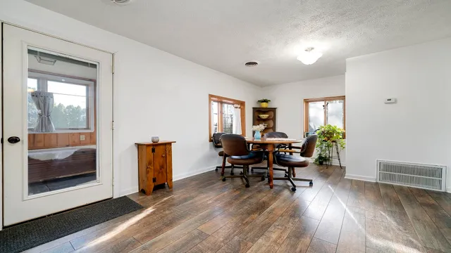 $200,000 | 13714 Dorr Road, Rockton, IL 61072