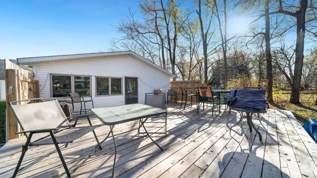 $200,000 | 13714 Dorr Road, Rockton, IL 61072