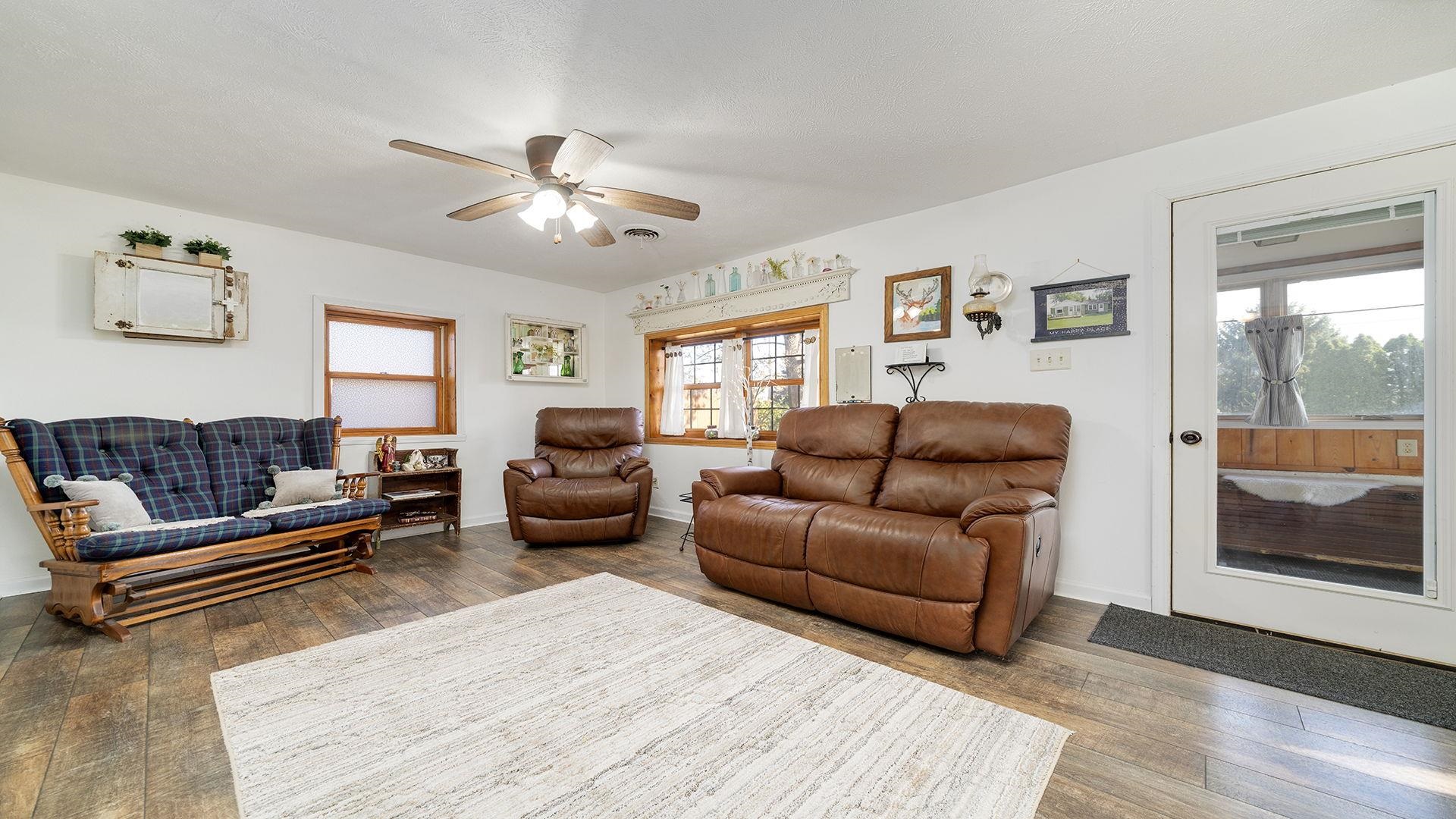 13714 Dorr Road Rockton, IL 61072 - Photo 3 of 38