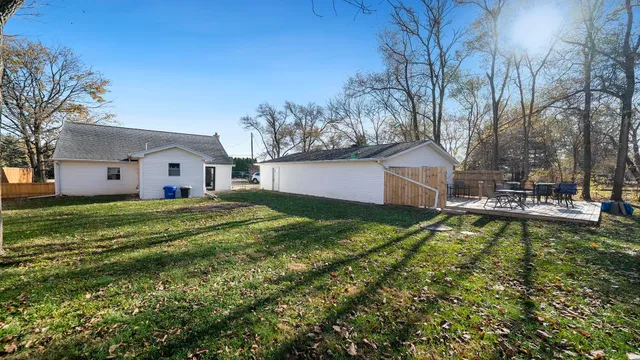 $200,000 | 13714 Dorr Road, Rockton, IL 61072