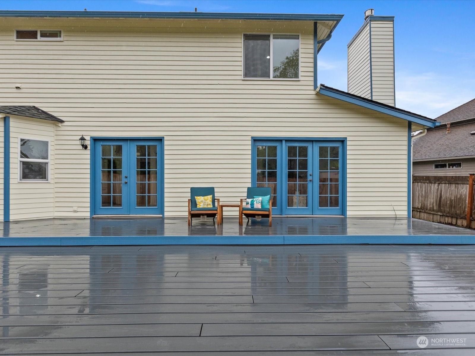 22626 8th Drive Southeast Bothell, WA 98021 - Photo 29 of 39 a view of a house with a deck