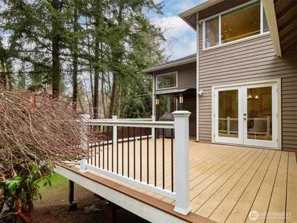 $1,250,000 | 12915 50th Place West, Mukilteo, WA 98275