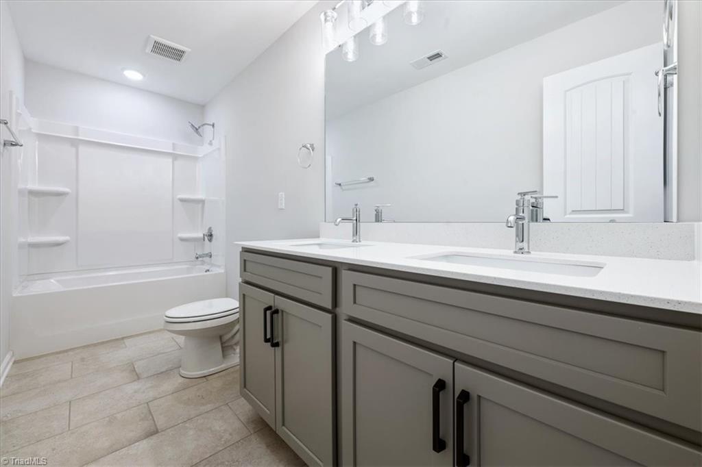 6407 Gardenview Road, Unit 33 Pleasant Garden, NC 27313 - Photo 23 of 27 3rd full bath- 2nd floor