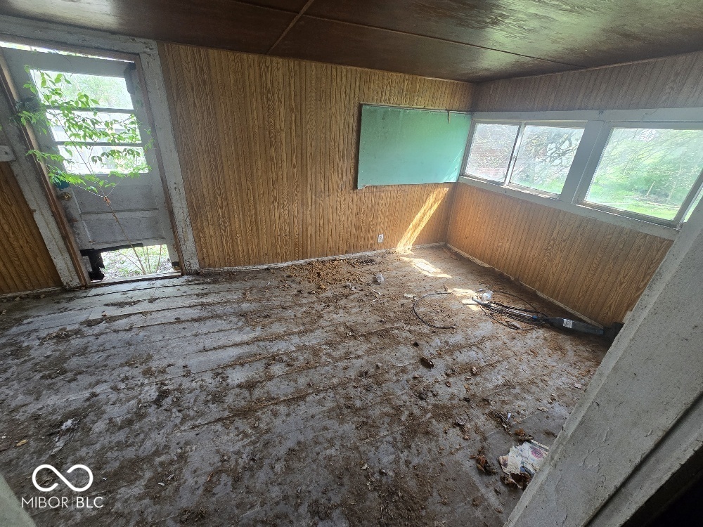 2022 Forkner Street Anderson, IN 46016 - Photo 5 of 16