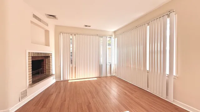 $215,000 | 1828 183rd Street, Homewood, IL 60430