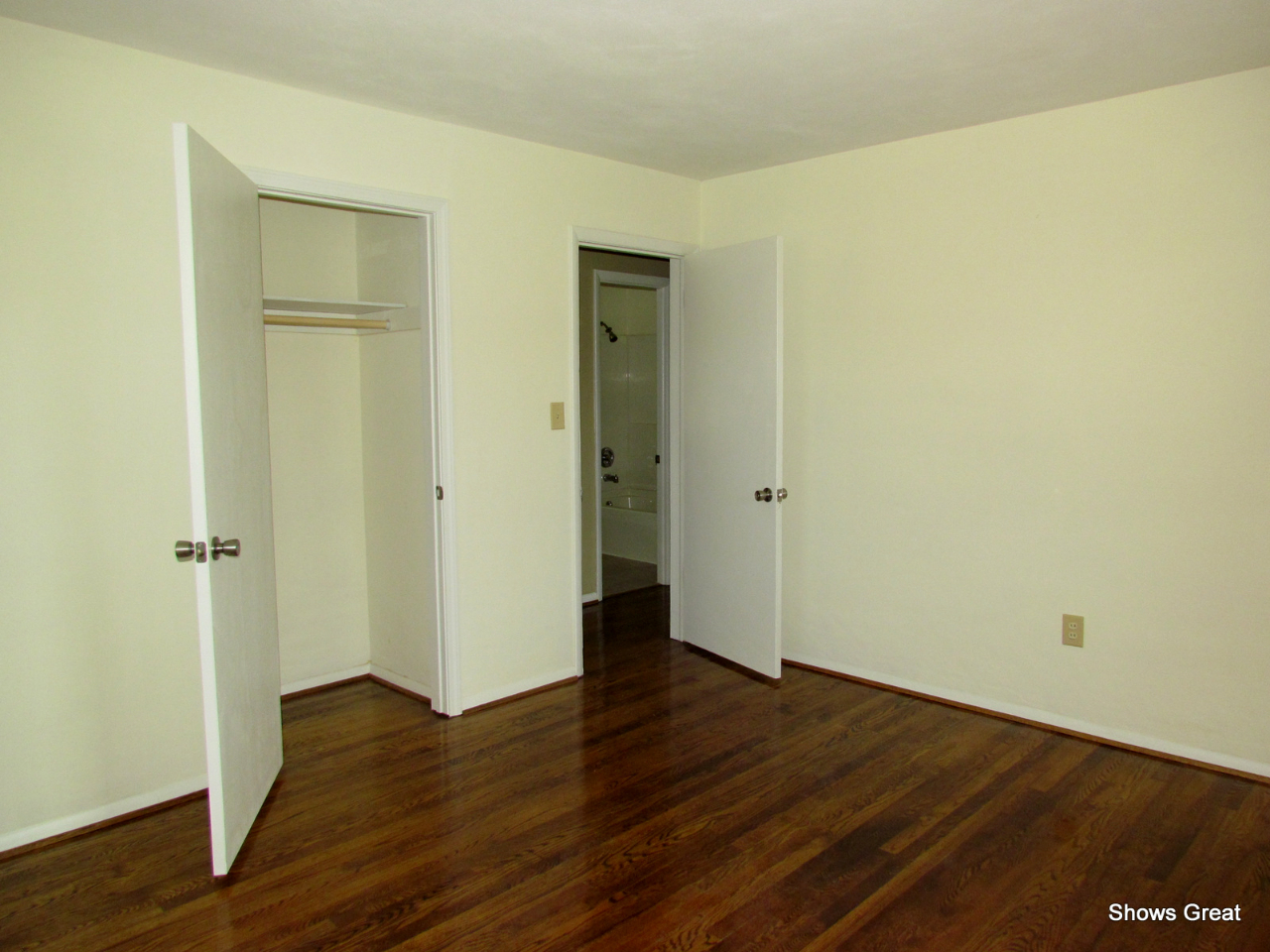 4944 Florist Road Roanoke, VA 24012 - Photo 15 of 20 an empty room with wooden floor and closet