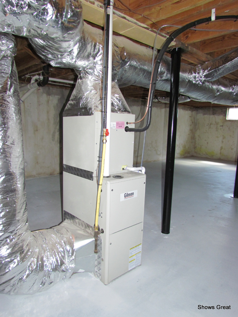 4944 Florist Road Roanoke, VA 24012 - Photo 19 of 20 a utility room with dryer and washer