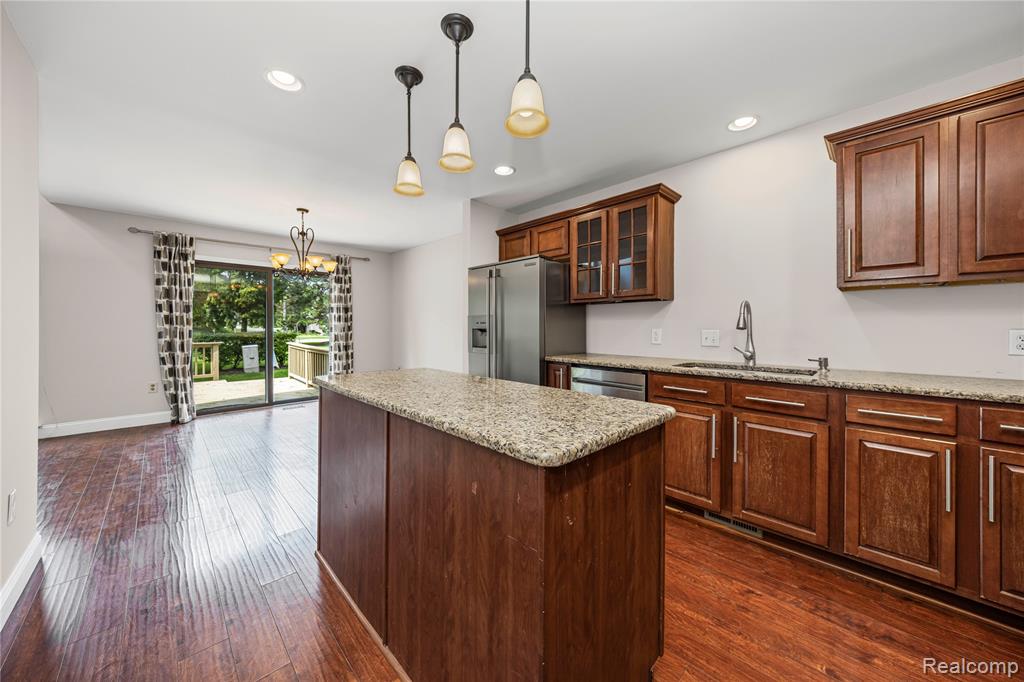 740 Eastbridge Court Rochester Hills, MI 48307 - Photo 17 of 43