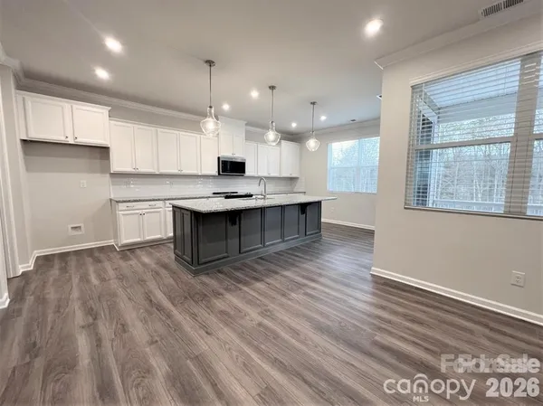 $3,100 | 16628 Summers Walk Boulevard, Davidson, NC 28036