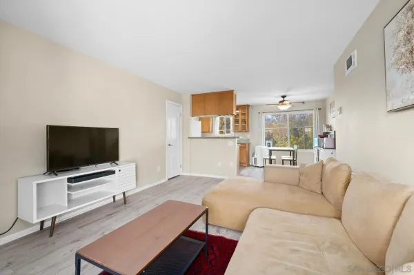 $399,900 | 6333 College Grove Way, Unit 2104, San Diego, CA 92115