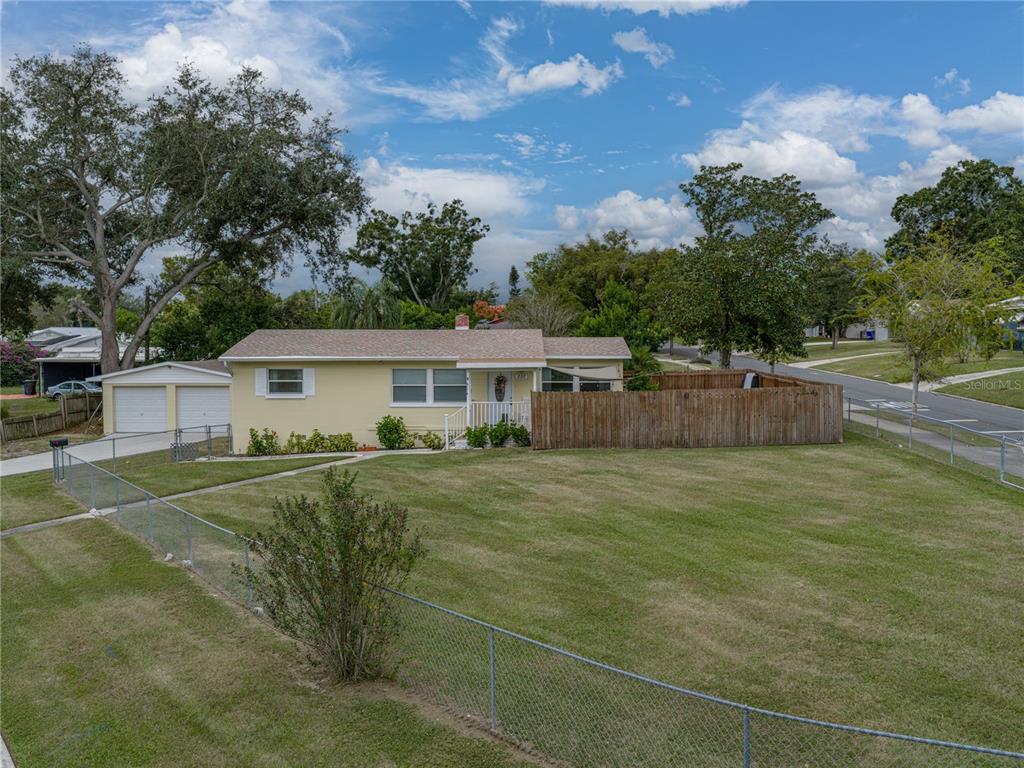 228 Azalea Street Lakeland, FL 33803 - Photo 6 of 80