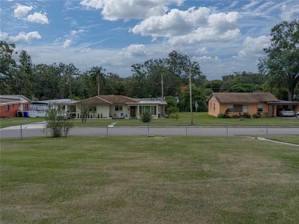 228 Azalea Street Lakeland, FL 33803 - Photo 8 of 80