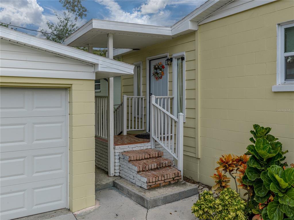 228 Azalea Street Lakeland, FL 33803 - Photo 10 of 80