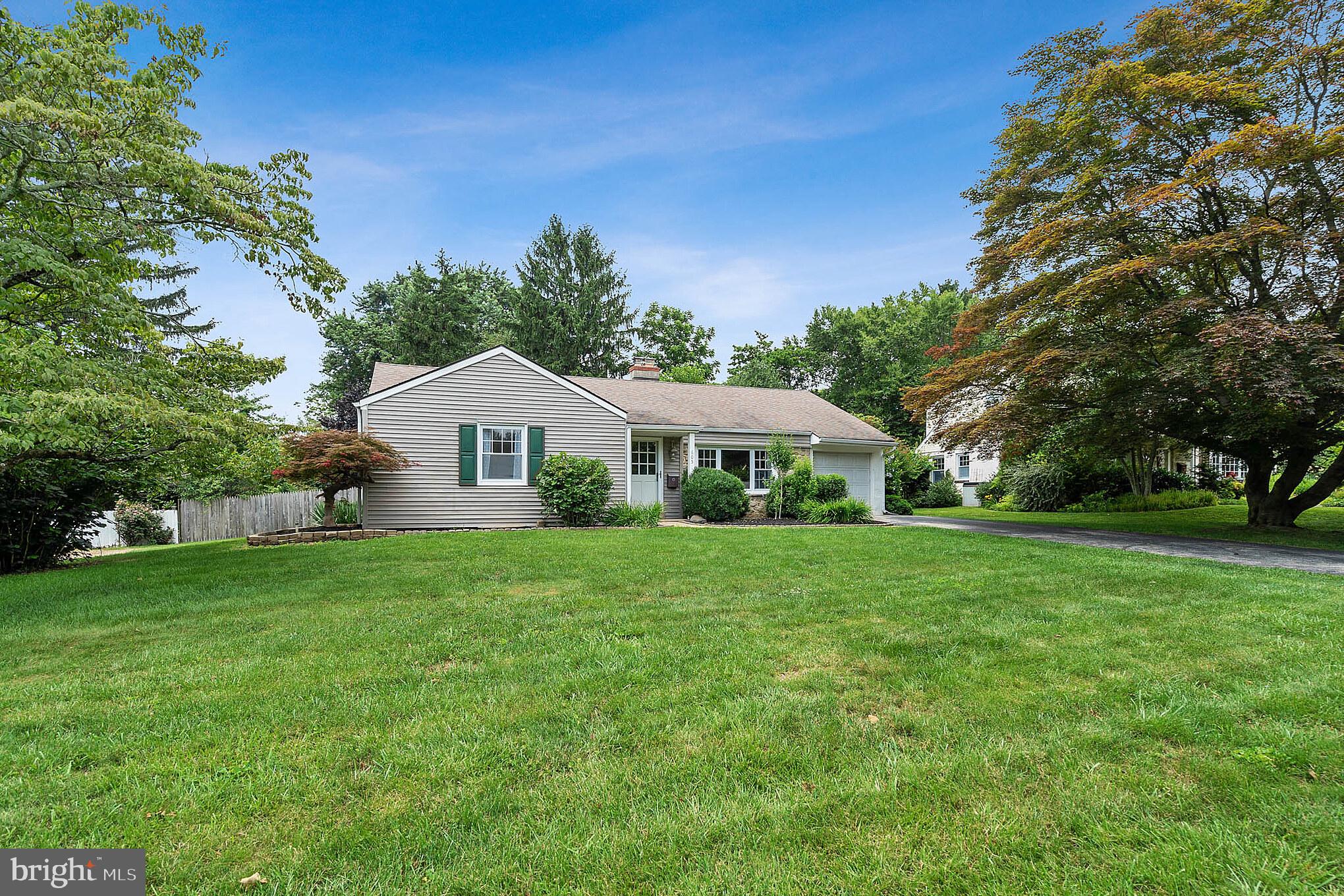 605 Arlingham Road Flourtown, PA 19031 - Photo 1 of 33