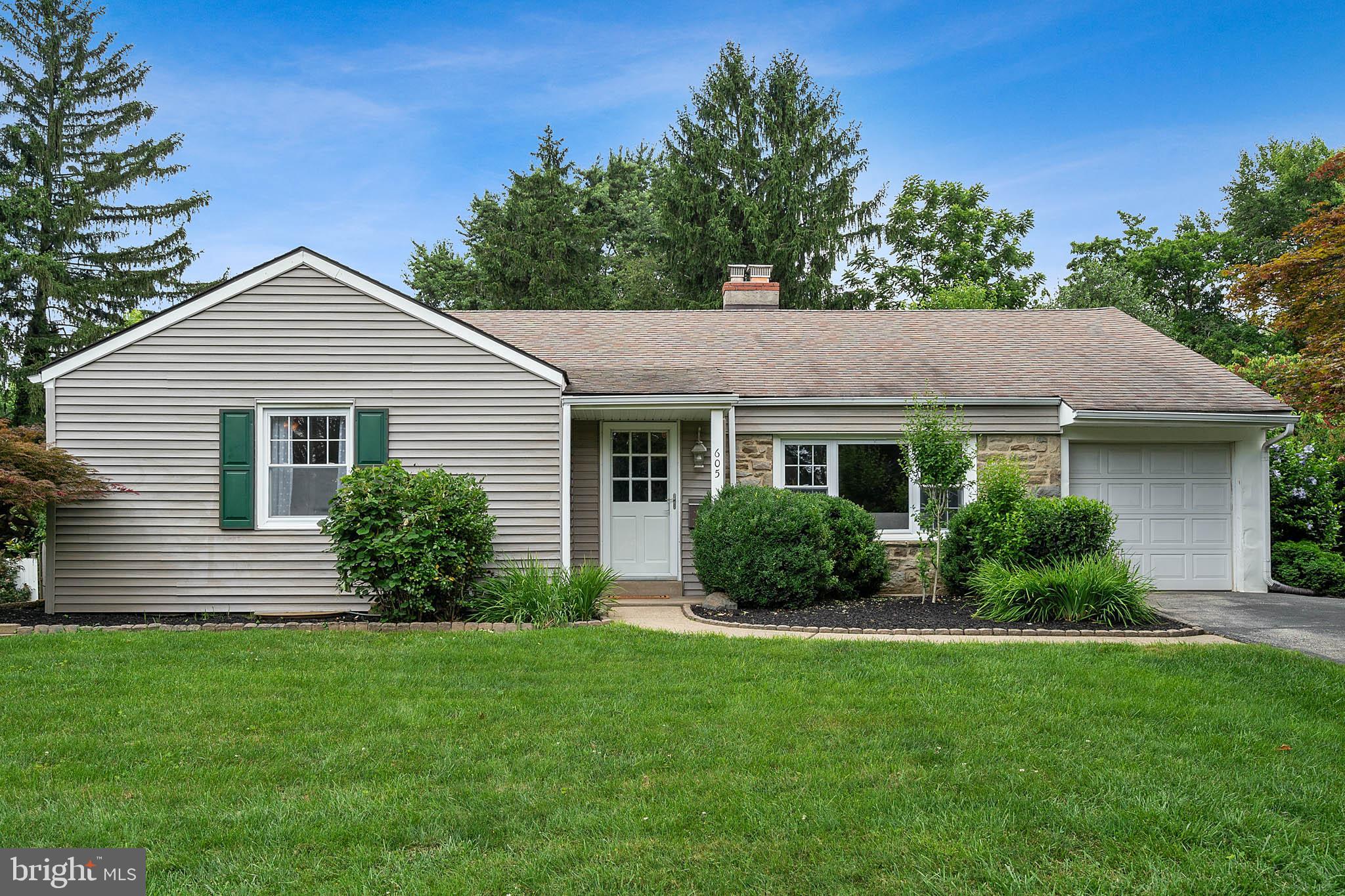 605 Arlingham Road Flourtown, PA 19031 - Photo 2 of 33