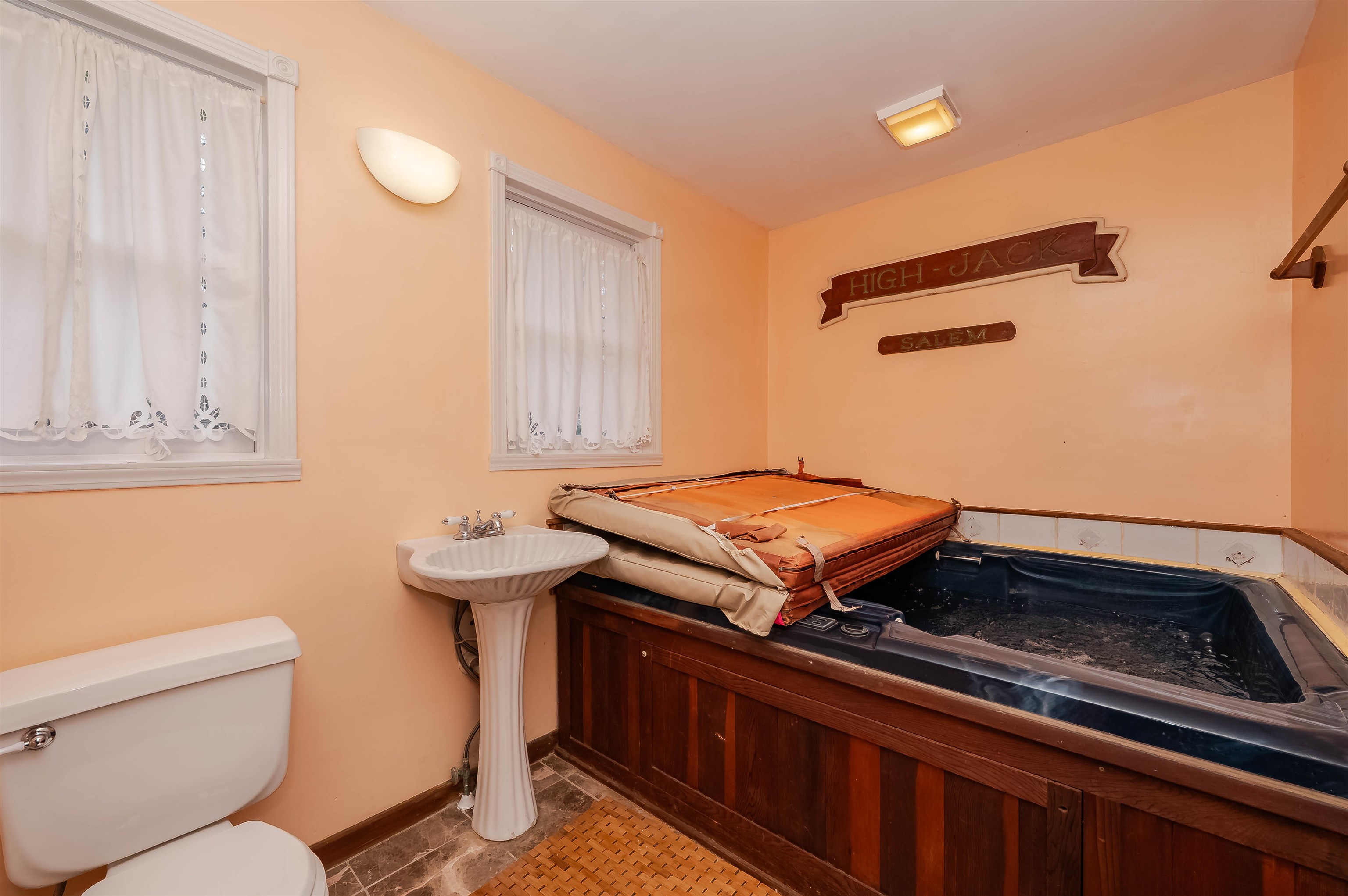 272 1/2 Dover Point Road Dover, NH 03820 - Photo 22 of 56