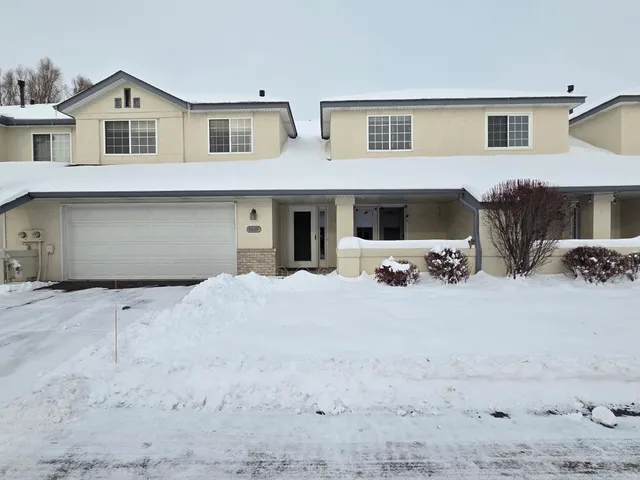 $274,900 | 4669 Centerville Road, St. Paul, MN 55127