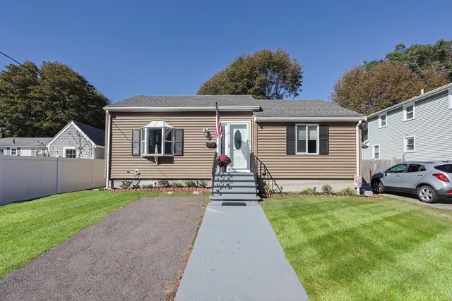 $675,000 | 19 Arnold Avenue, Peabody, MA 01960