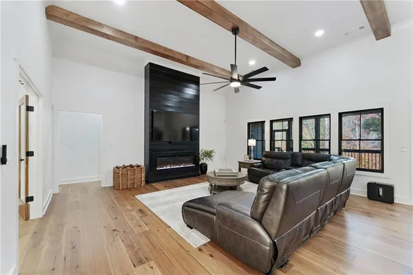 a view of entryway with wooden floor