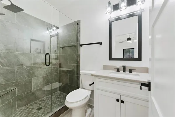 a view of backyard of the house