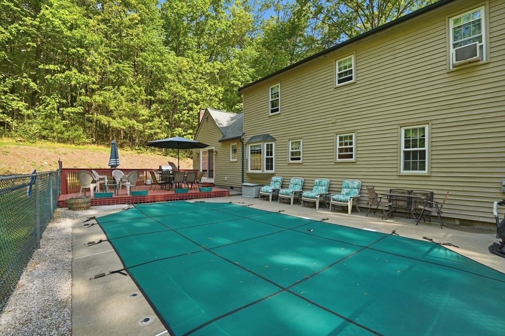 180 Oxford Road Charlton, MA 01507 - Photo 33 of 42