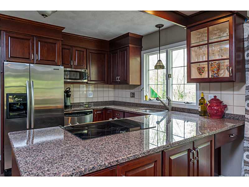 2095 Division Road East Greenwich, RI 02818 - Photo 3 of 23 Kitchen.