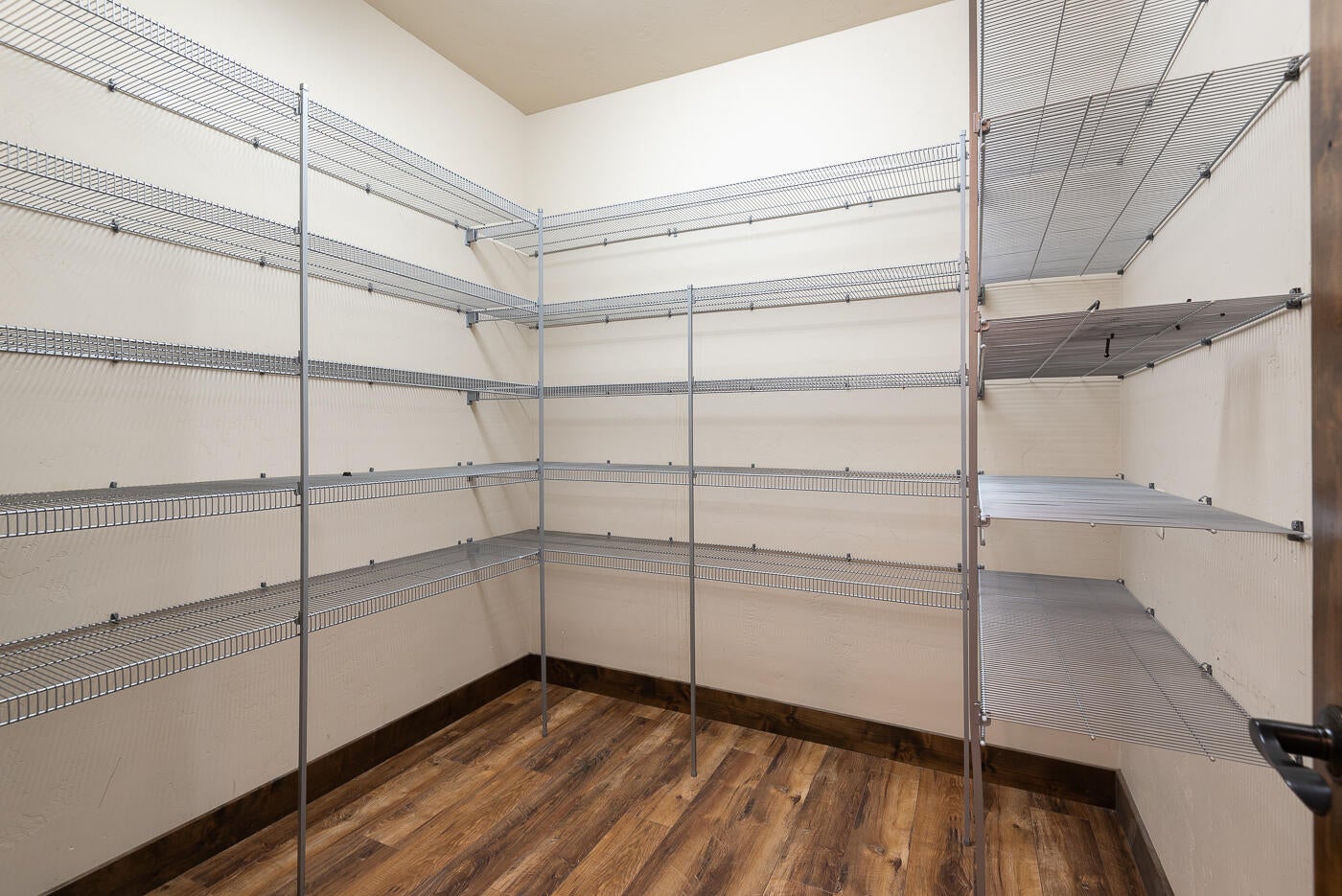 17055 Fontana Road Bend, OR 97707 - Photo 10 of 25 Large Pantry