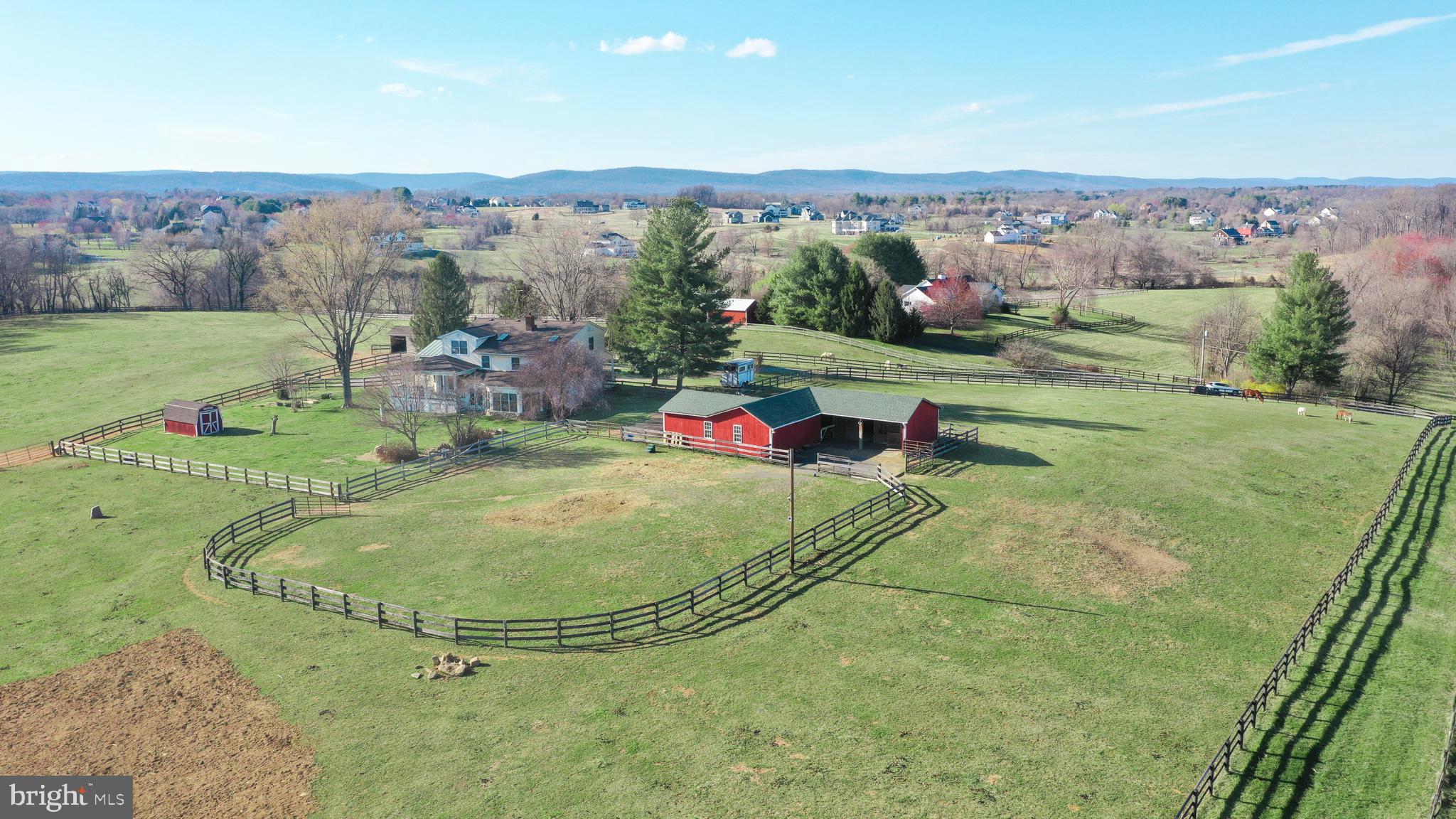 17029 Hamilton Station Road Hamilton, VA 20158 - Photo 3 of 89