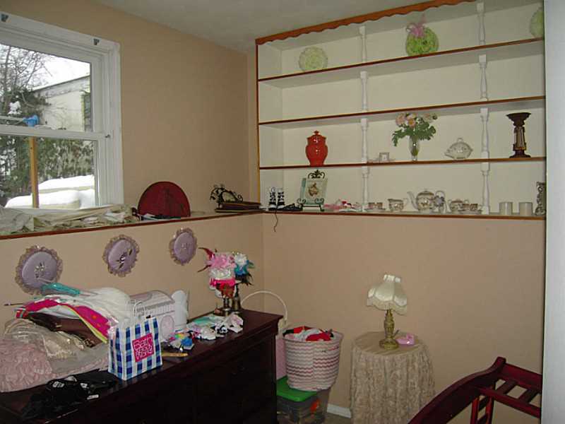 91 Winterberry Road Narragansett, RI 02874 - Photo 11 of 16 Bedroom.